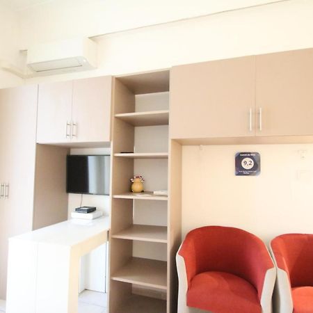 Comté de Nice Centre Extérieur photo